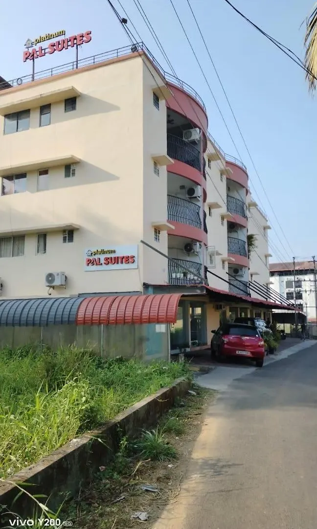 Apartament Platinum Pal Suits Nedumbassery Indie